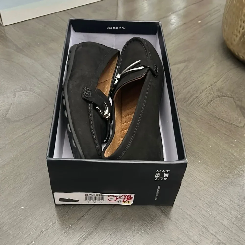 NATURALIZER Demur-Bit Loafers